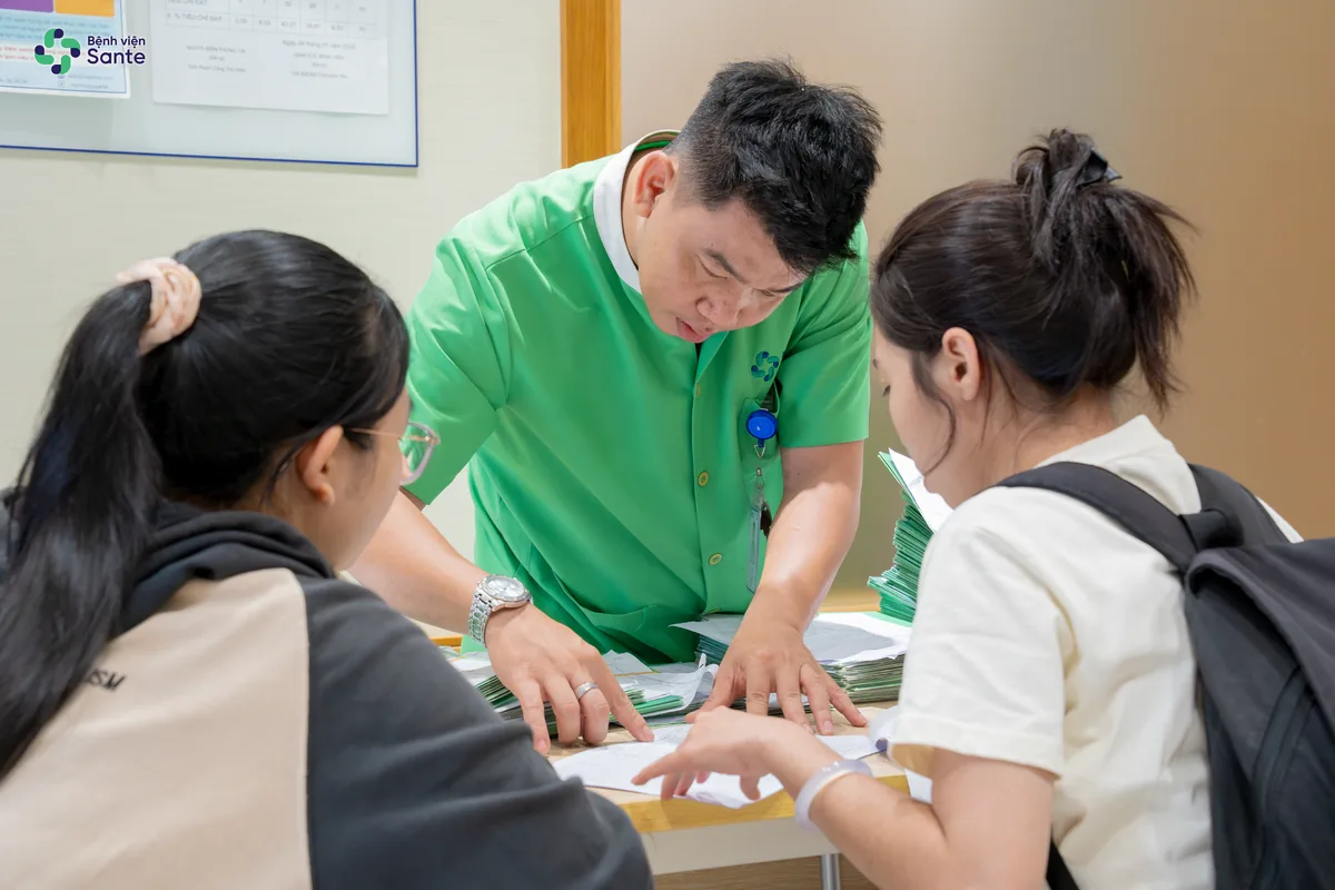 Hệ thống máy xét nghiệm cận lâm sàng hiện đại đạt chuẩn tại Bệnh viện SANTE