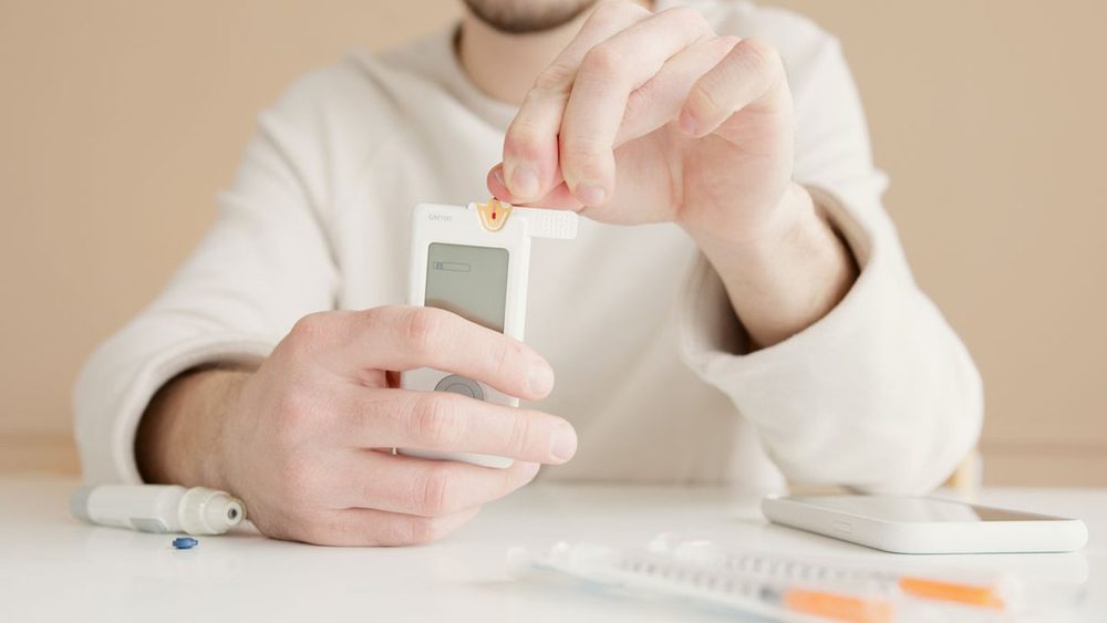 DIABETES MELLITUS: SIGNS, CAUSES, TREATMENT, AND PREVENTION